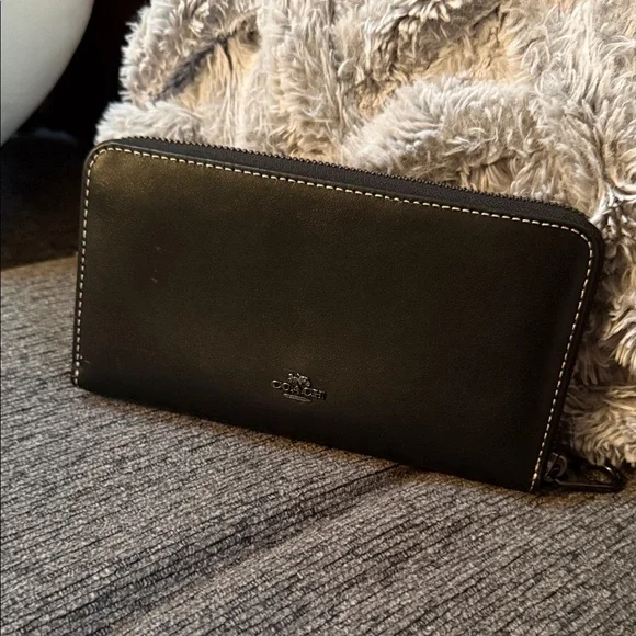 Coach Disney Mickey face long wallet - Picture 3 of 14